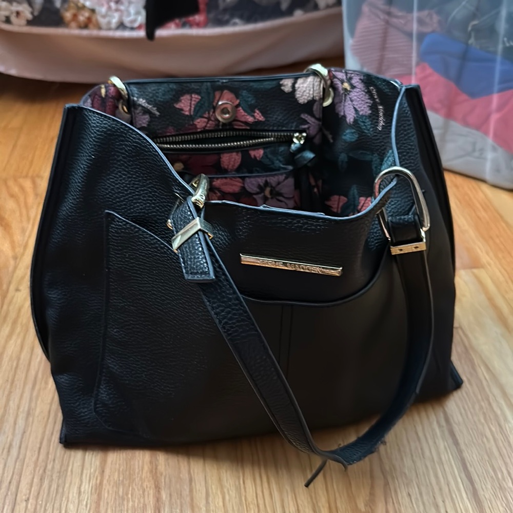 Steve Madden tote bag with floral lining